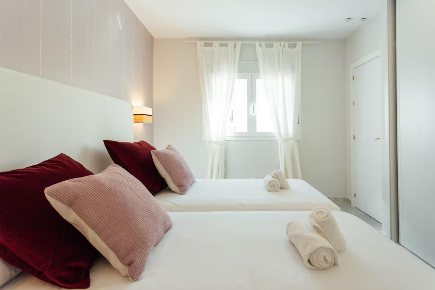 세비야 Reformed And Comfy- 2Bd 2Bth- Arenal 아파트 외부 사진
